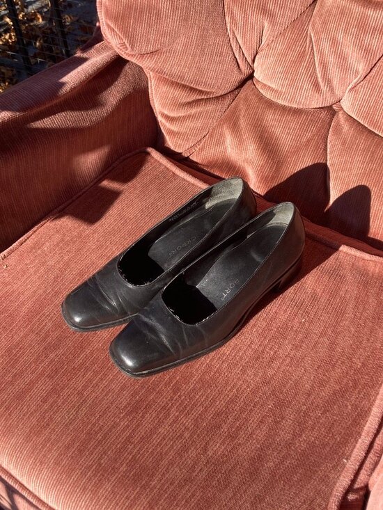 Rockport Shoes - Cute little black block heeled ballet Rockport